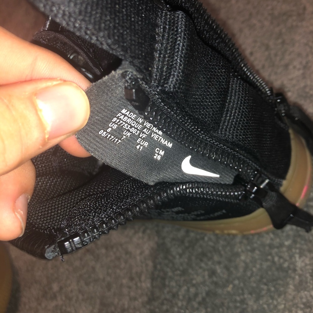 Men’s Nike shoes